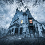Things to keep in mind while visiting a haunted place - Travelbout